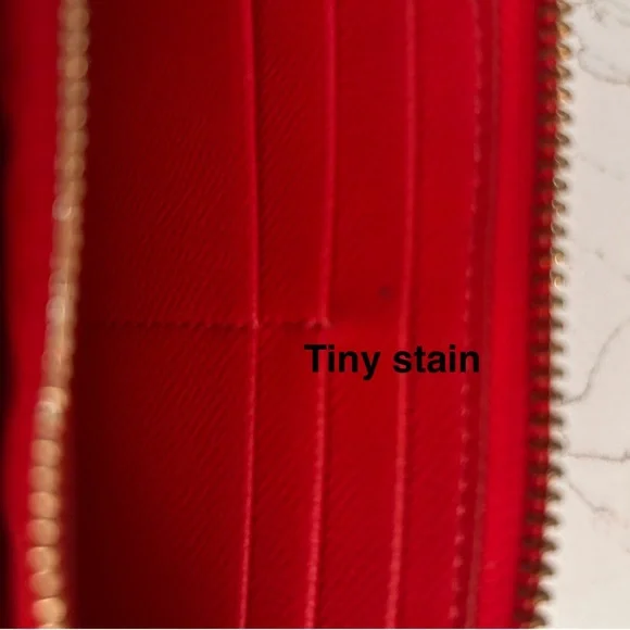 GUC - Coach Red Saffiano Zip Wallet with Gold Logo - Picture 10 of 10